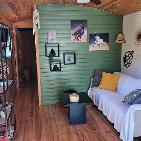 Apartmán Roulotte Farigoule Avec Jacuzzi *
