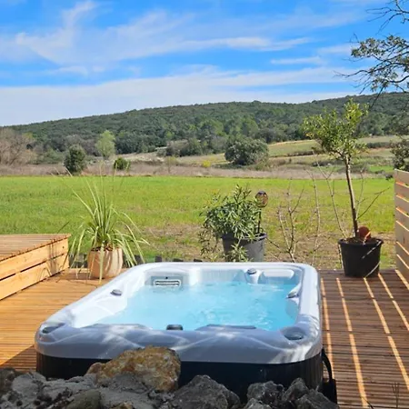 Roulotte Farigoule Avec Jacuzzi Apartmán